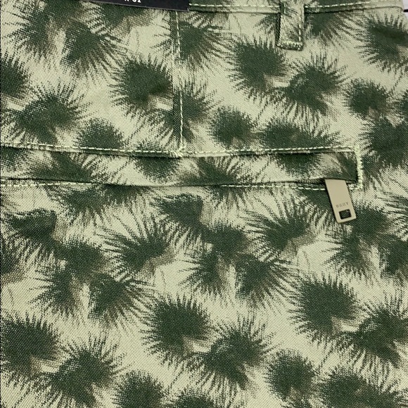 DKNY NWT olive green dress shorts M 31 - Picture 7 of 11